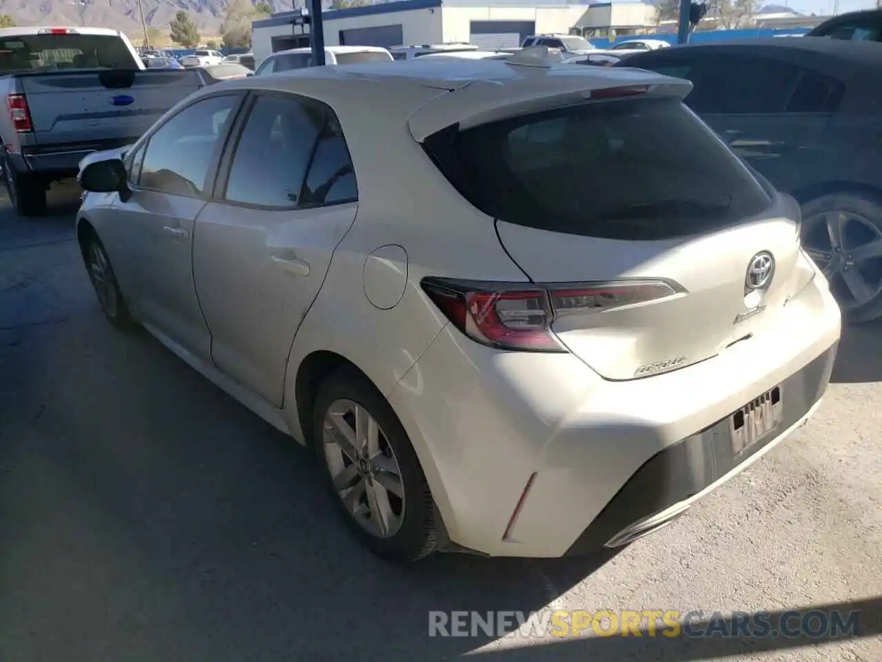 3 Photograph of a damaged car JTNK4RBE0K3068368 TOYOTA COROLLA 2019