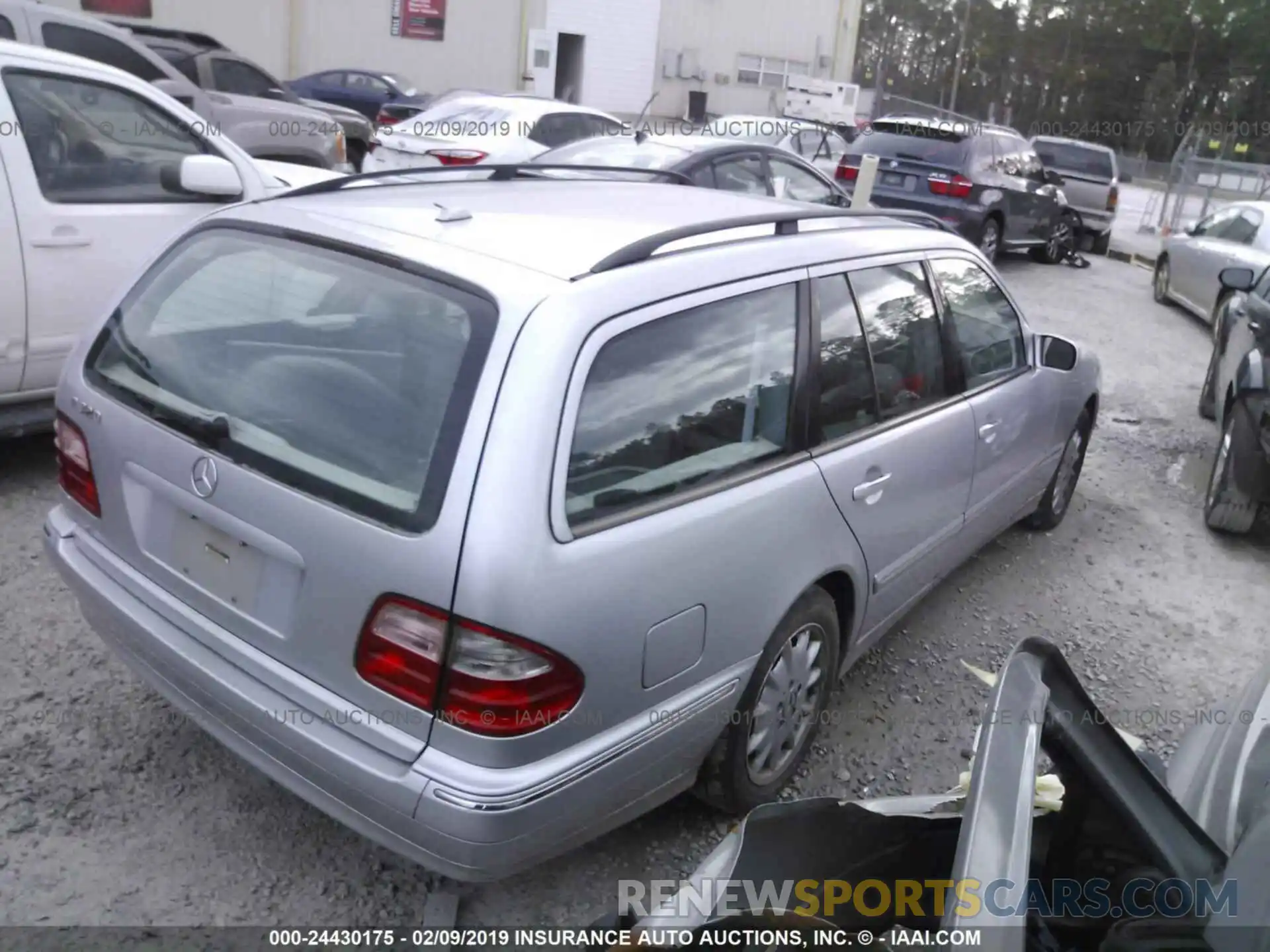 4 Photograph of a damaged car JTNK4RBE1K3008891 TOYOTA COROLLA 2019