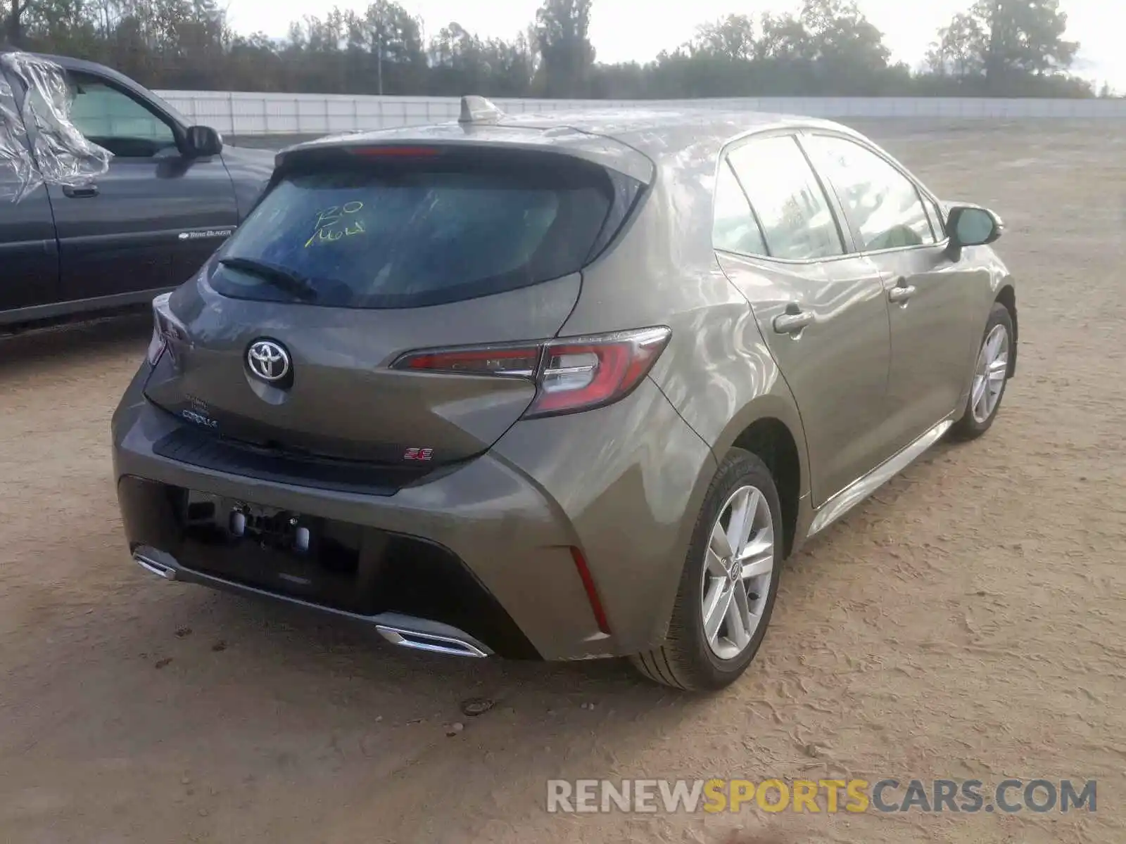 4 Photograph of a damaged car JTNK4RBE1K3021057 TOYOTA COROLLA 2019