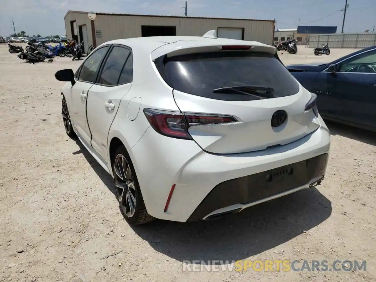 3 Photograph of a damaged car JTNK4RBE1K3021821 TOYOTA COROLLA 2019