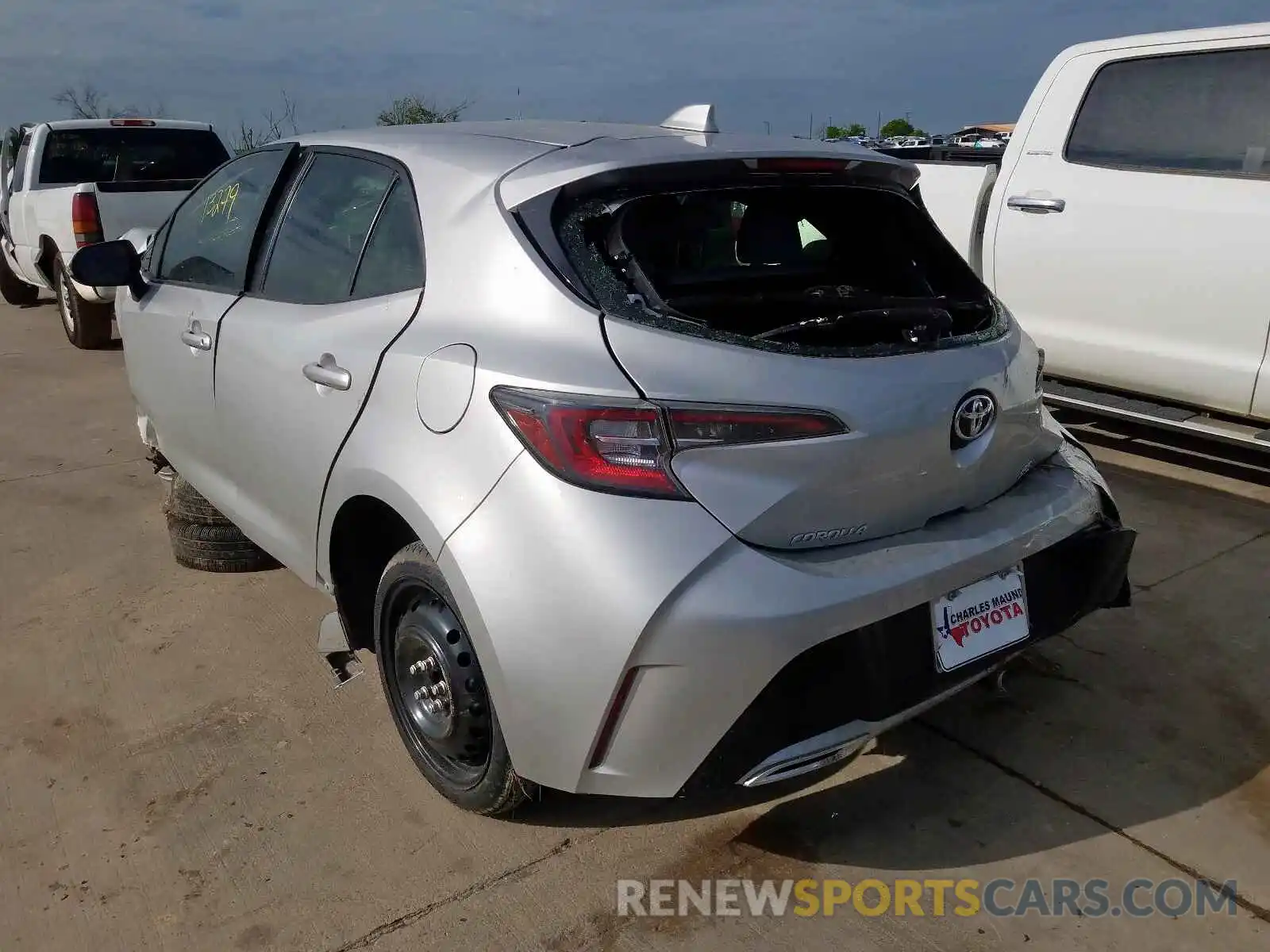 3 Photograph of a damaged car JTNK4RBE1K3033242 TOYOTA COROLLA 2019