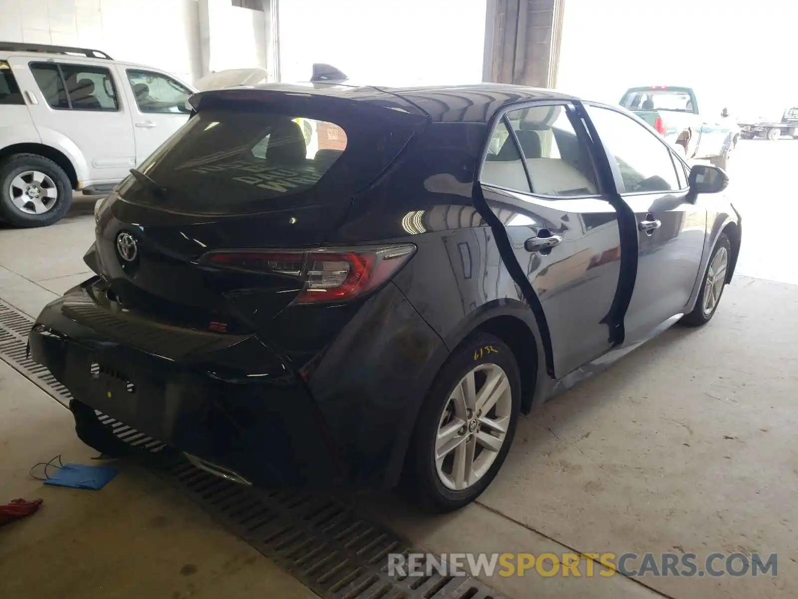 4 Photograph of a damaged car JTNK4RBE1K3043852 TOYOTA COROLLA 2019