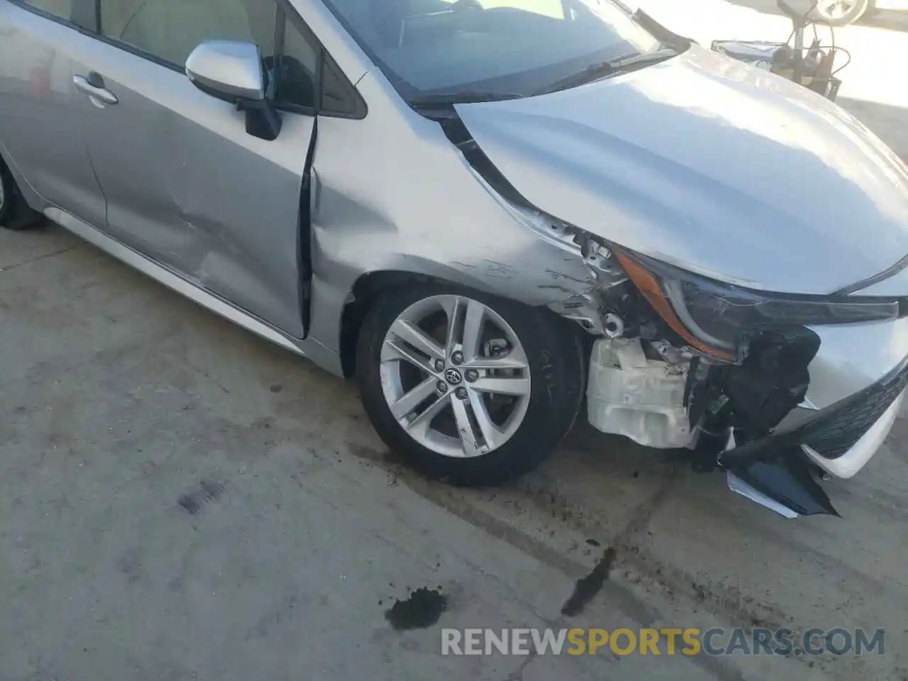 9 Photograph of a damaged car JTNK4RBE1K3066726 TOYOTA COROLLA 2019