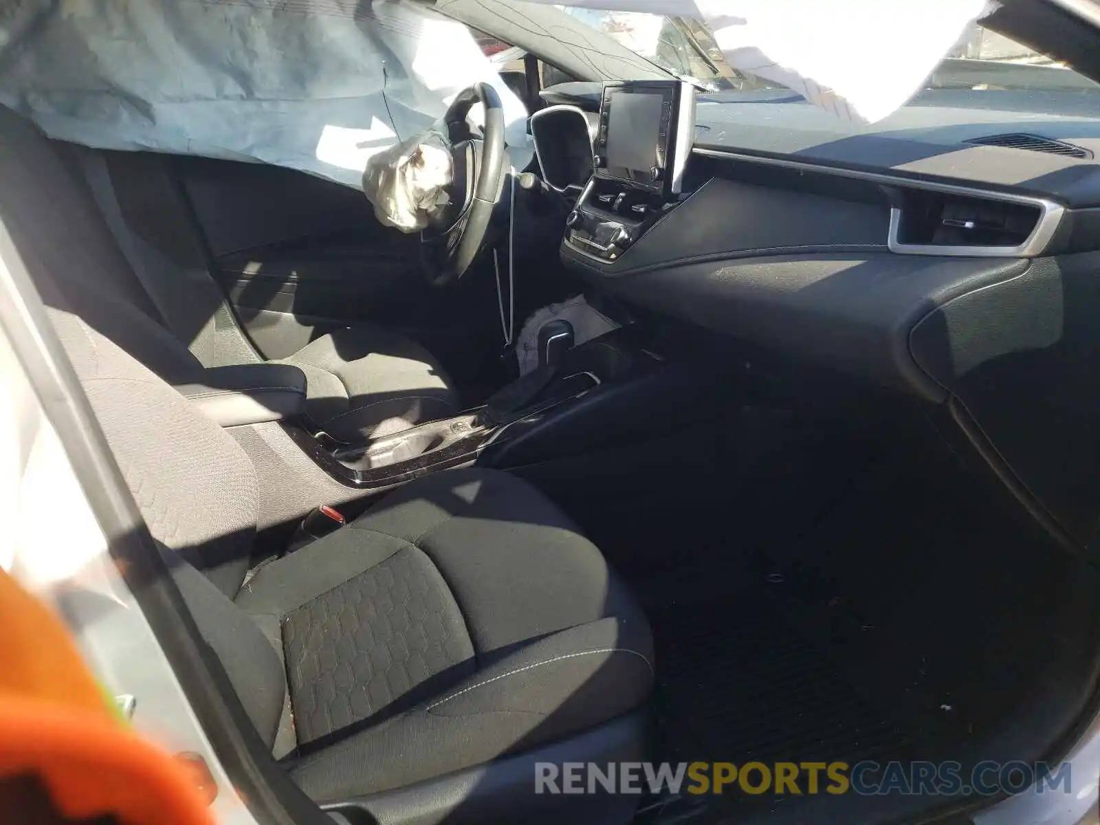 5 Photograph of a damaged car JTNK4RBE2K3003599 TOYOTA COROLLA 2019