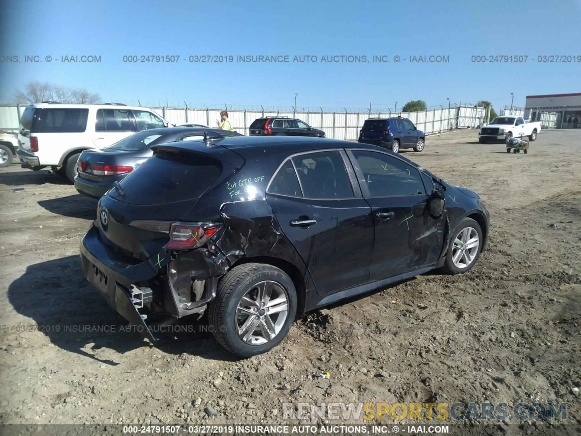 4 Photograph of a damaged car JTNK4RBE2K3005272 TOYOTA COROLLA 2019