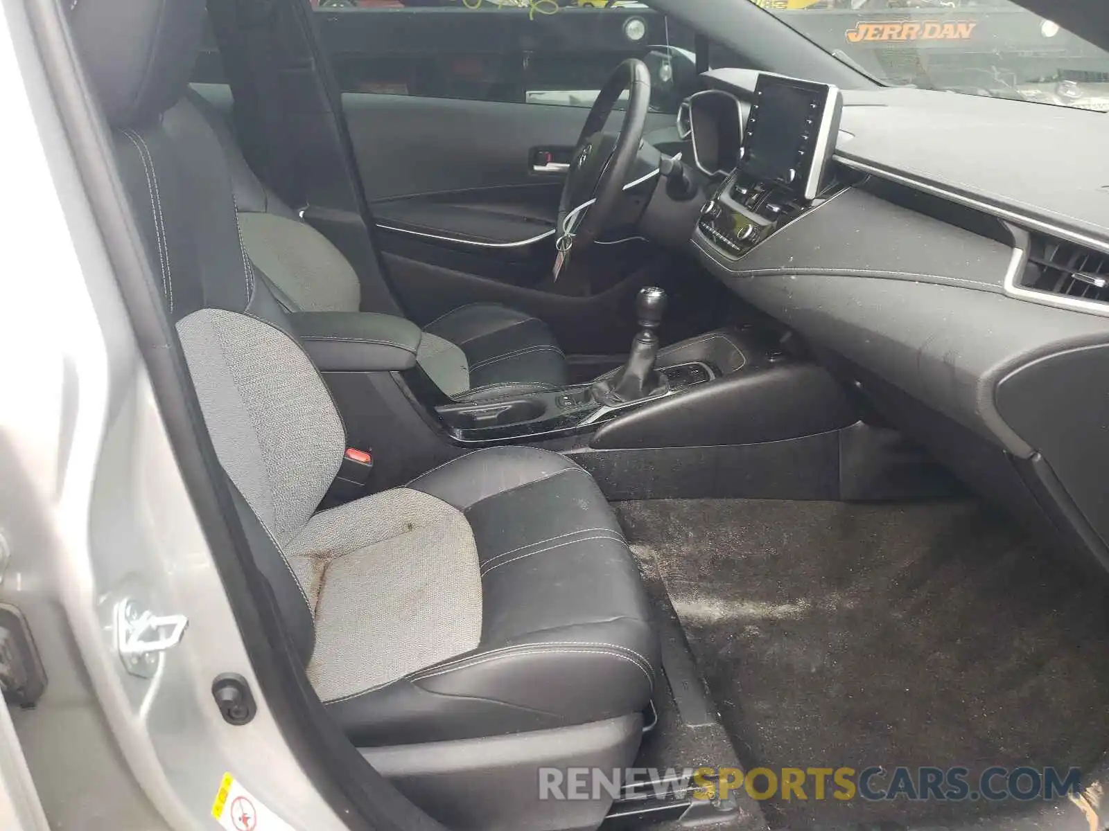 5 Photograph of a damaged car JTNK4RBE2K3010925 TOYOTA COROLLA 2019