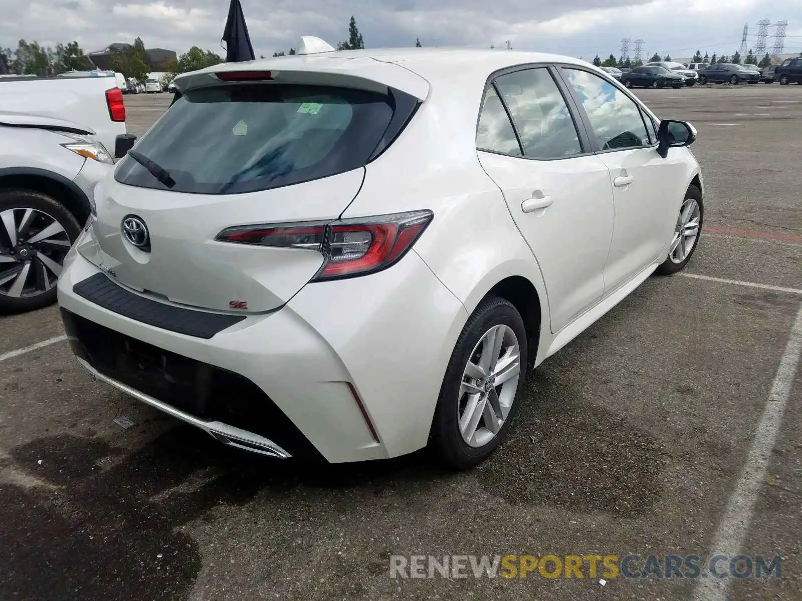 4 Photograph of a damaged car JTNK4RBE2K3013579 TOYOTA COROLLA 2019