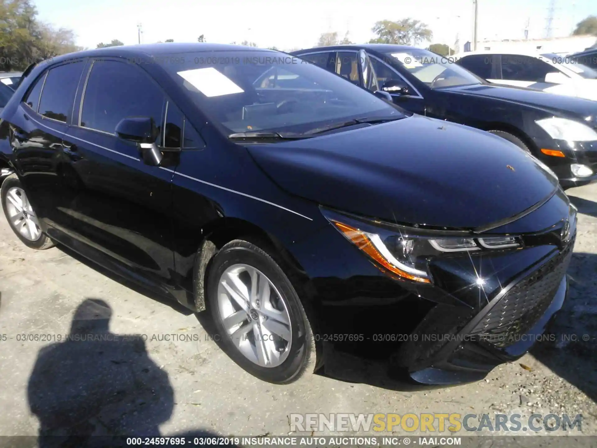 1 Photograph of a damaged car JTNK4RBE2K3018281 TOYOTA COROLLA 2019