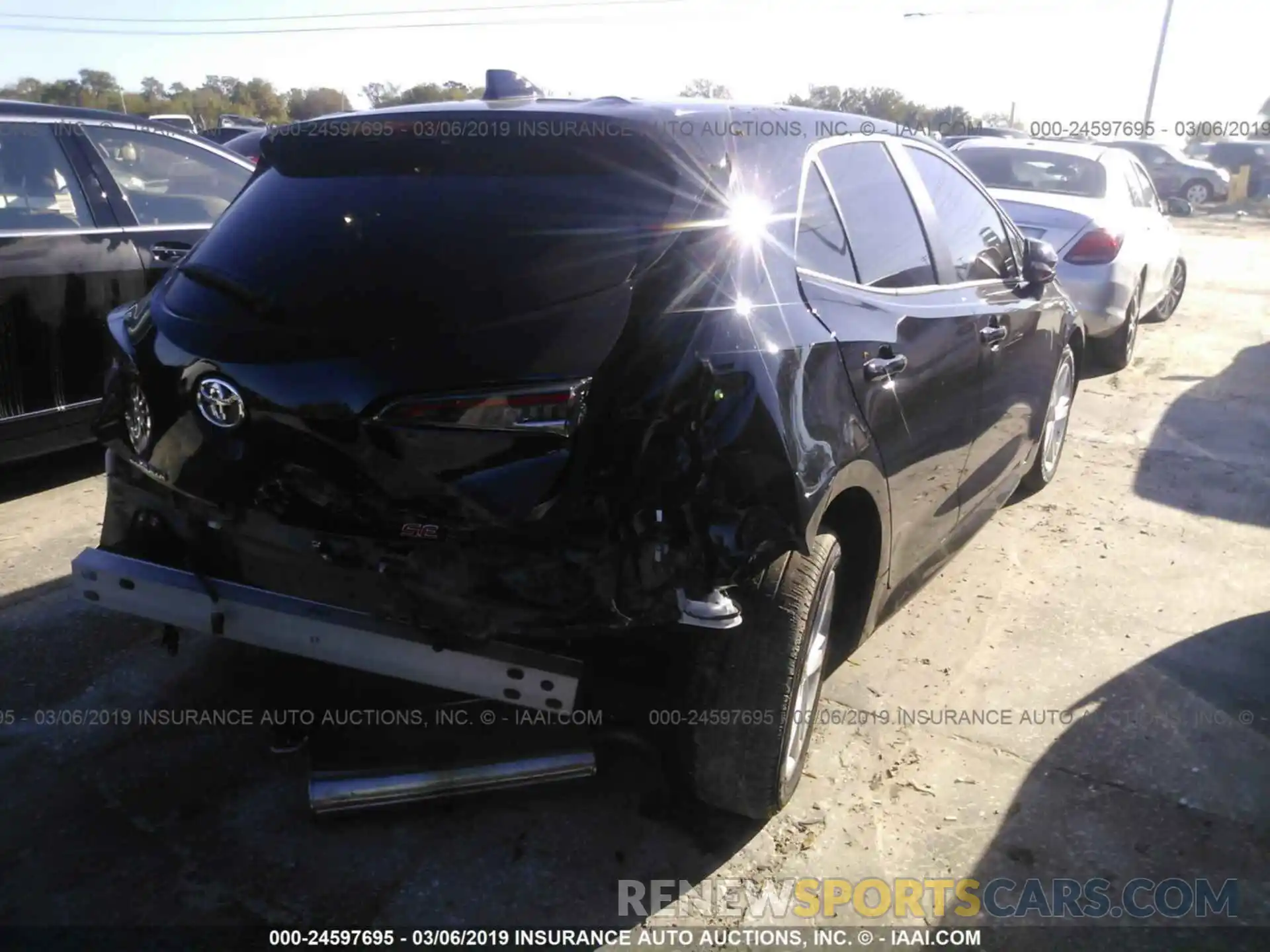 4 Photograph of a damaged car JTNK4RBE2K3018281 TOYOTA COROLLA 2019