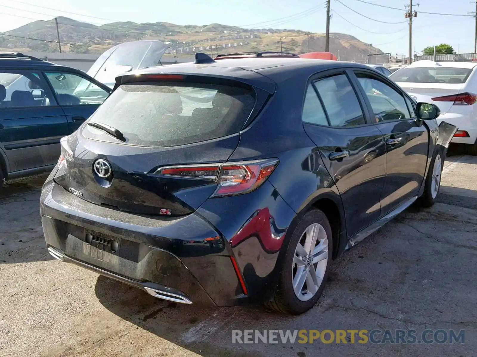 4 Photograph of a damaged car JTNK4RBE2K3018331 TOYOTA COROLLA 2019