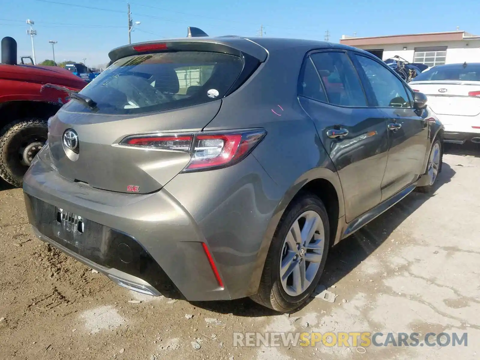 4 Photograph of a damaged car JTNK4RBE2K3025506 TOYOTA COROLLA 2019