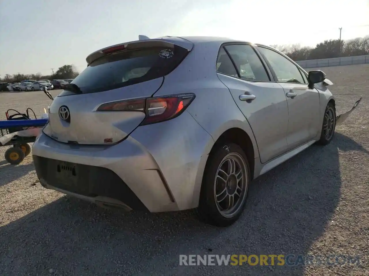 4 Photograph of a damaged car JTNK4RBE2K3033878 TOYOTA COROLLA 2019