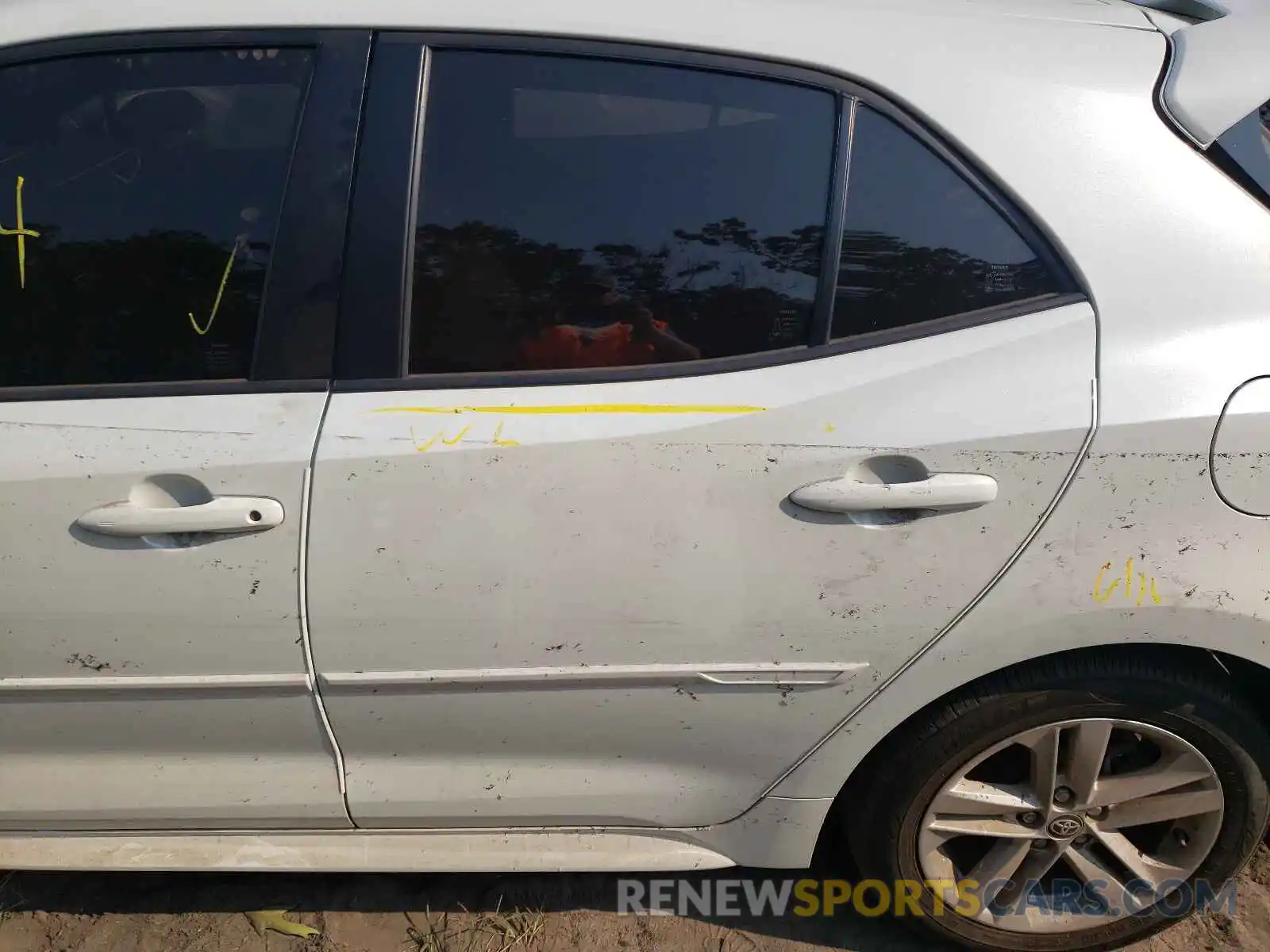 9 Photograph of a damaged car JTNK4RBE2K3053080 TOYOTA COROLLA 2019