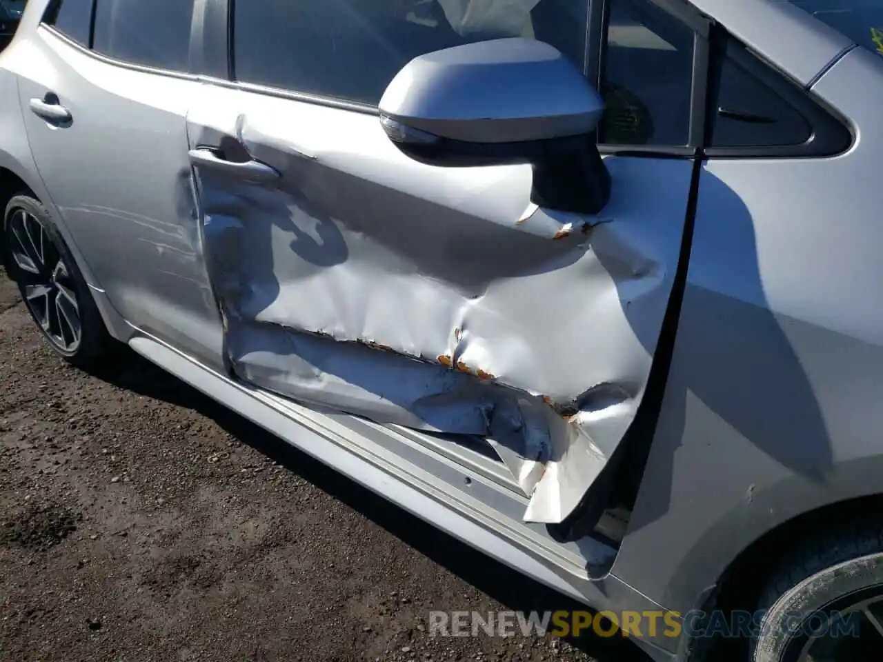 9 Photograph of a damaged car JTNK4RBE2K3057632 TOYOTA COROLLA 2019