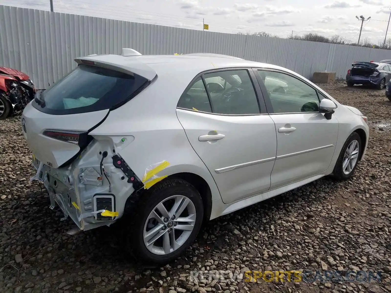 4 Photograph of a damaged car JTNK4RBE2K3060773 TOYOTA COROLLA 2019