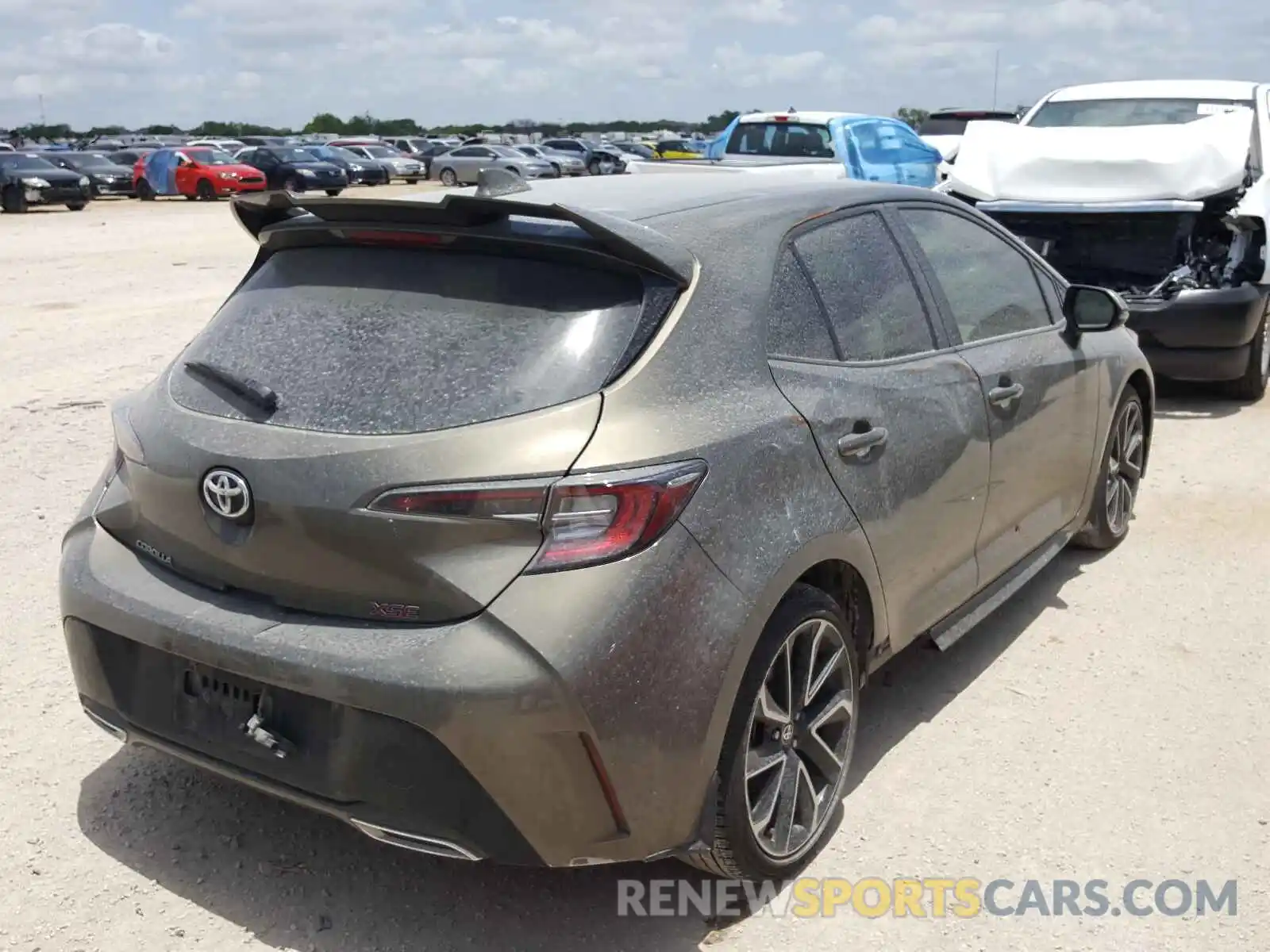 4 Photograph of a damaged car JTNK4RBE2K3061311 TOYOTA COROLLA 2019