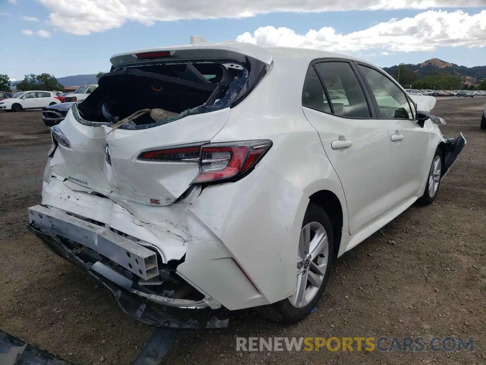 4 Photograph of a damaged car JTNK4RBE2K3064015 TOYOTA COROLLA 2019