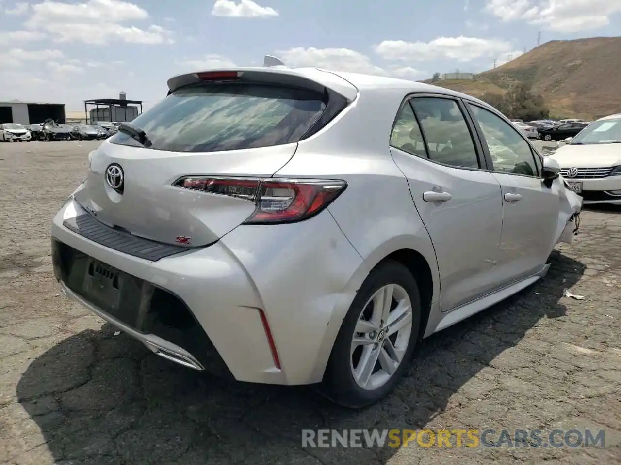 4 Photograph of a damaged car JTNK4RBE2K3068470 TOYOTA COROLLA 2019