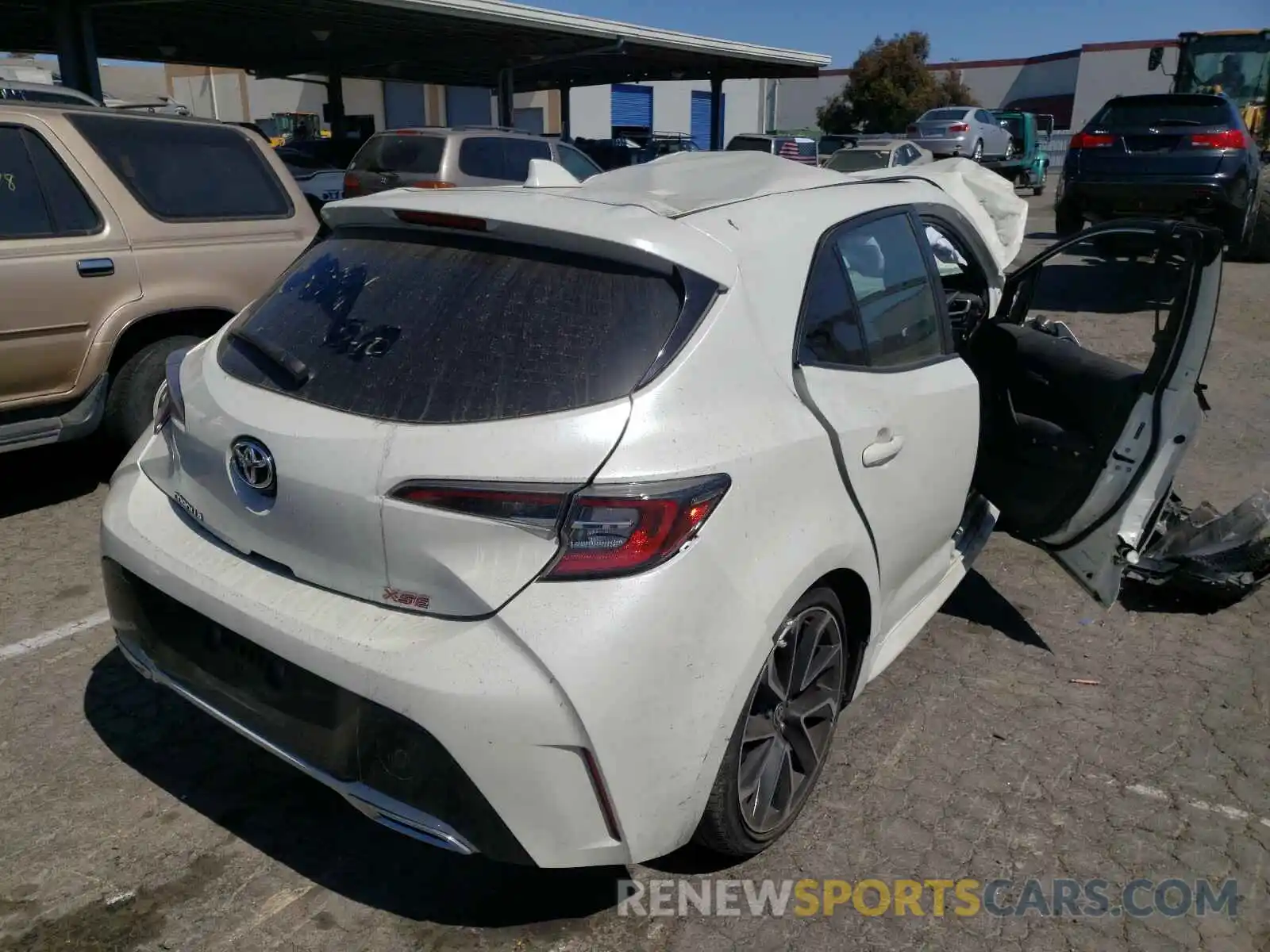 4 Photograph of a damaged car JTNK4RBE3K3000503 TOYOTA COROLLA 2019