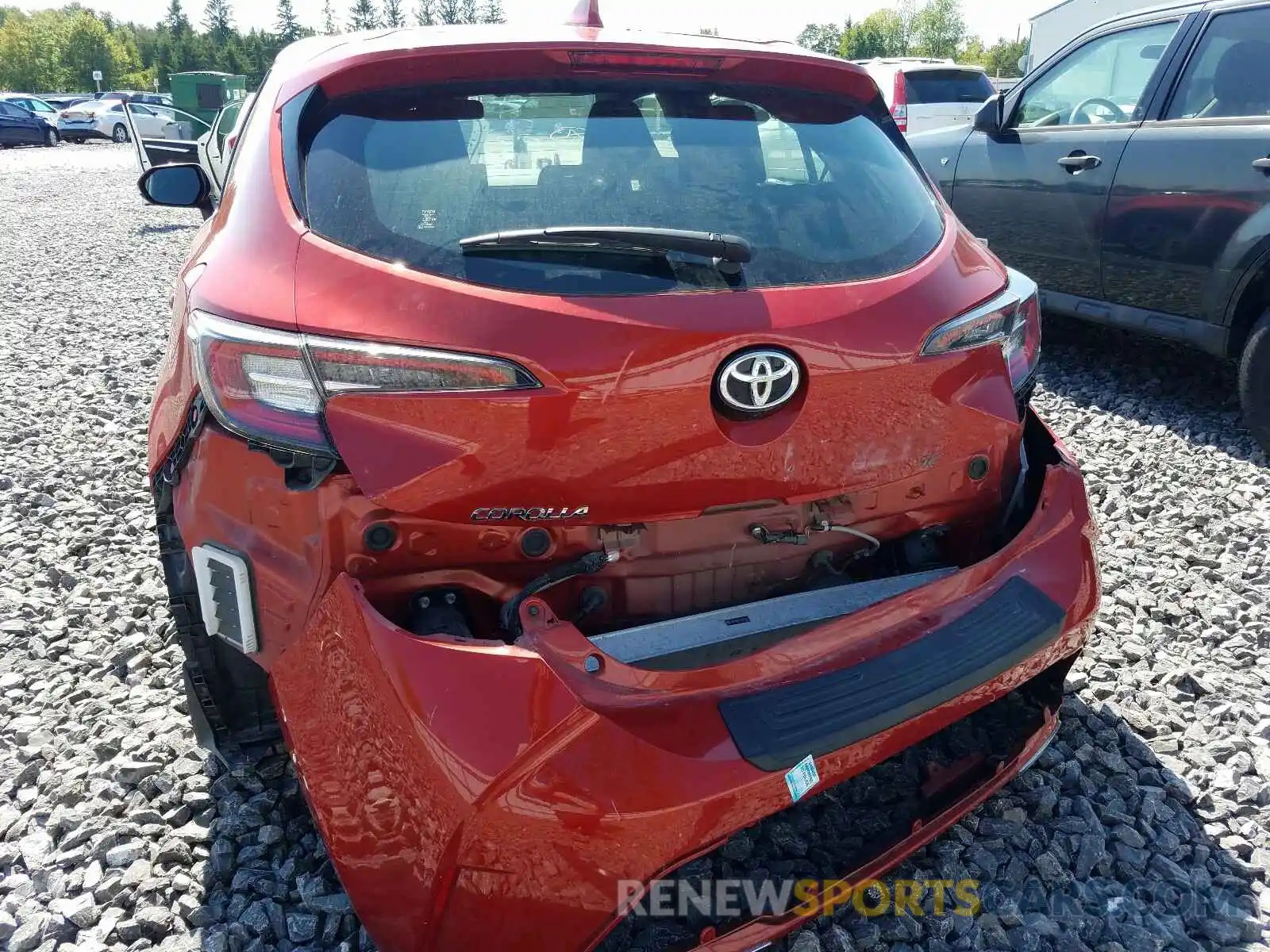 9 Photograph of a damaged car JTNK4RBE3K3005569 TOYOTA COROLLA 2019