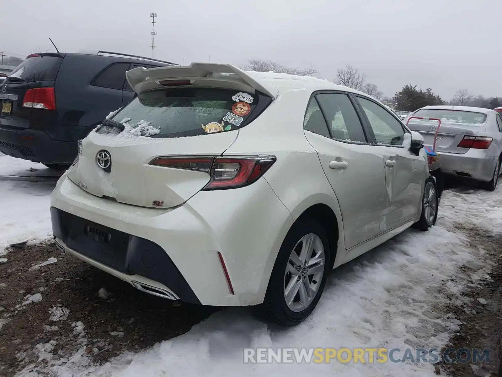 4 Photograph of a damaged car JTNK4RBE3K3016457 TOYOTA COROLLA 2019