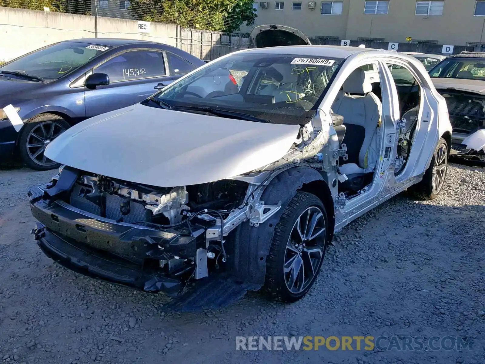 2 Photograph of a damaged car JTNK4RBE3K3017589 TOYOTA COROLLA 2019