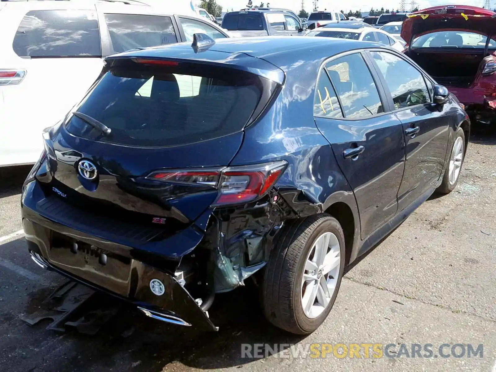 4 Photograph of a damaged car JTNK4RBE3K3019875 TOYOTA COROLLA 2019