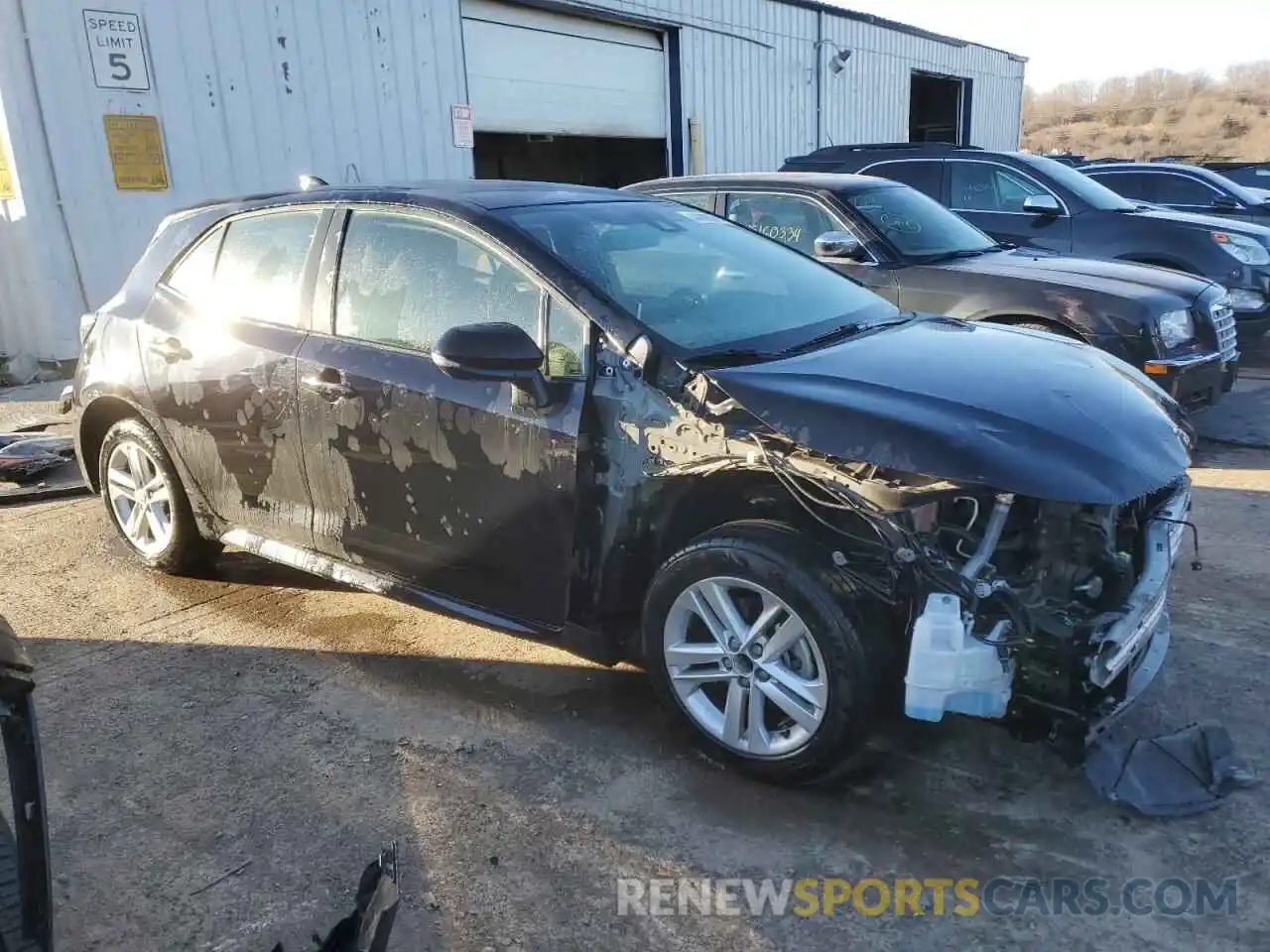 4 Photograph of a damaged car JTNK4RBE3K3023425 TOYOTA COROLLA 2019