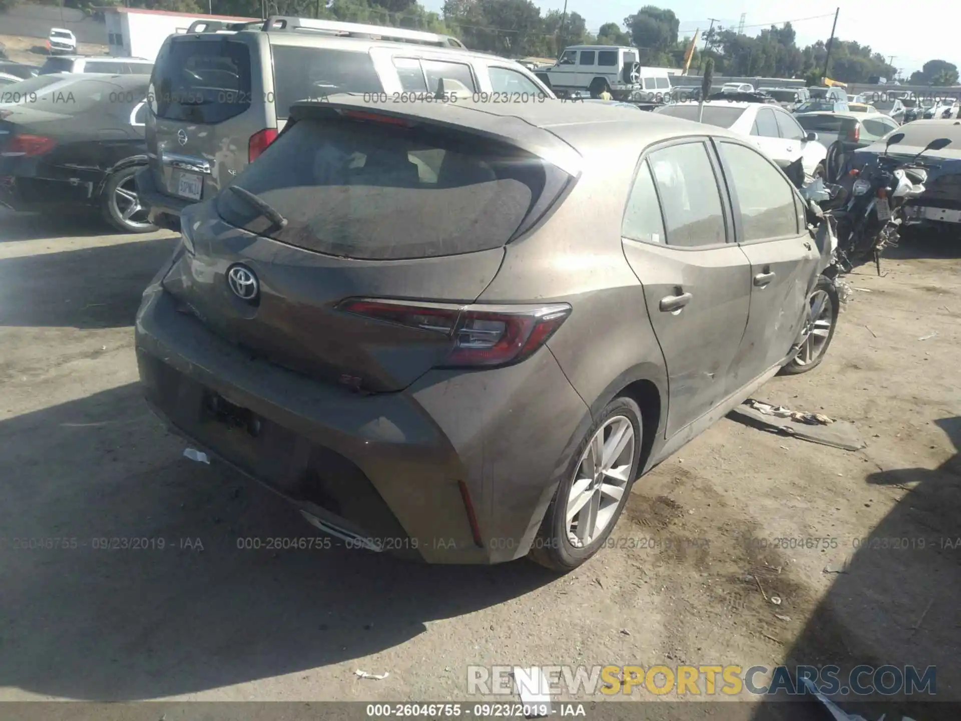 4 Photograph of a damaged car JTNK4RBE3K3033145 TOYOTA COROLLA 2019