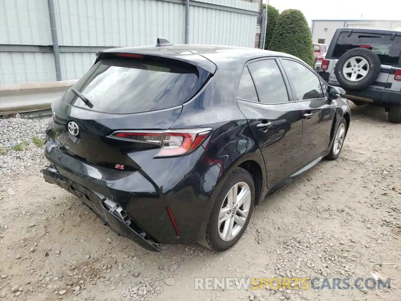 4 Photograph of a damaged car JTNK4RBE3K3038572 TOYOTA COROLLA 2019