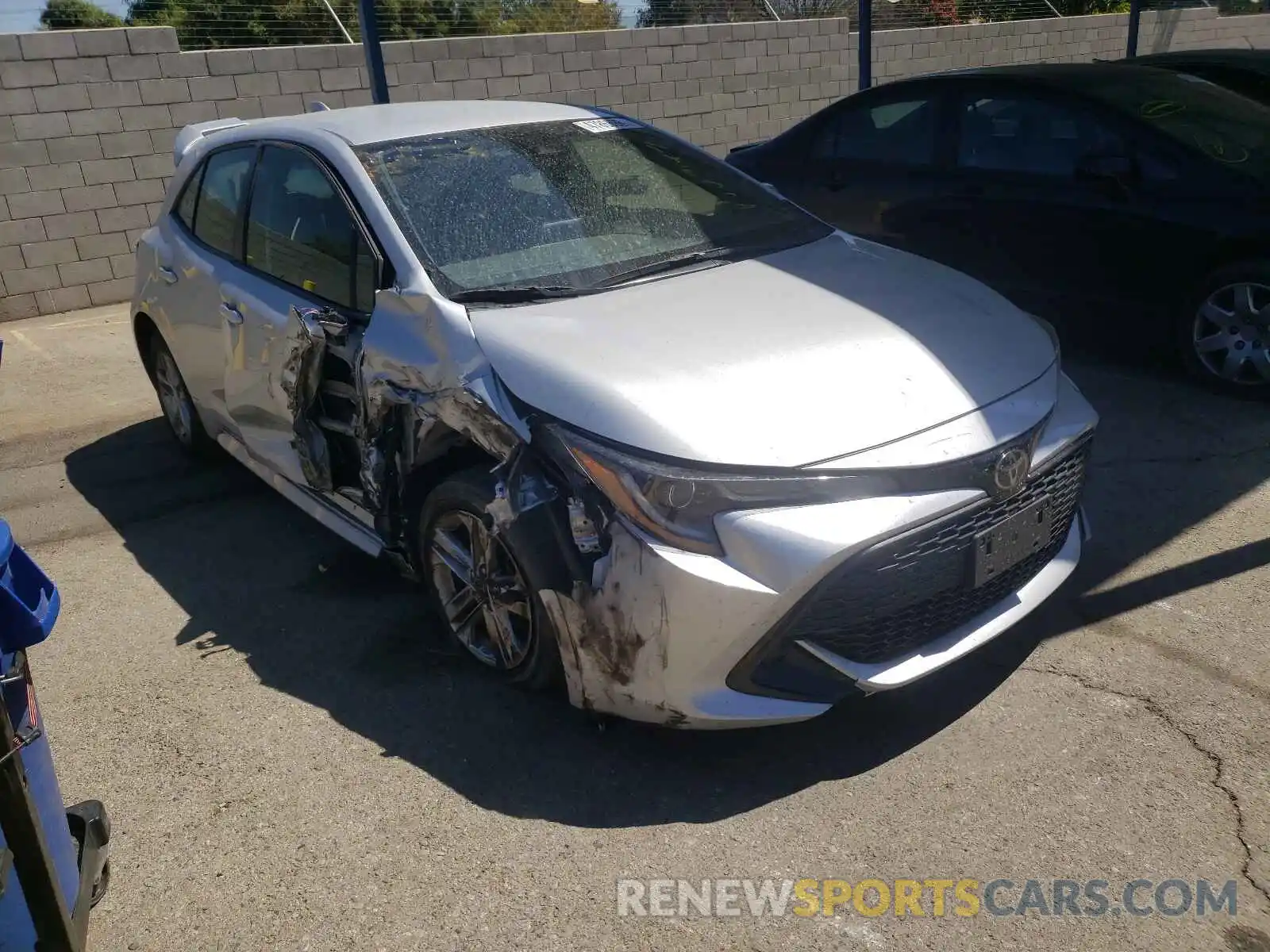 1 Photograph of a damaged car JTNK4RBE3K3039298 TOYOTA COROLLA 2019