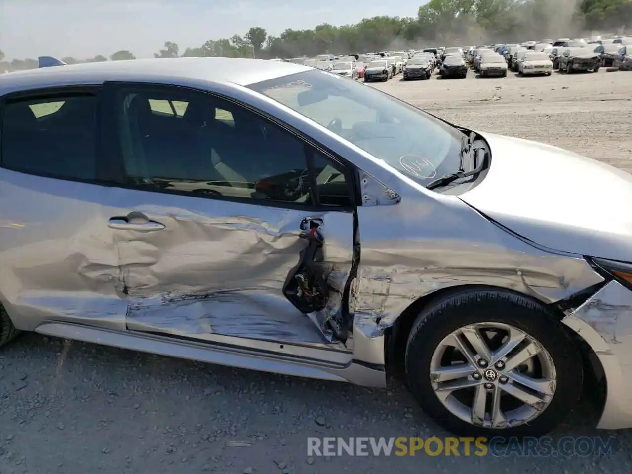 9 Photograph of a damaged car JTNK4RBE3K3040578 TOYOTA COROLLA 2019