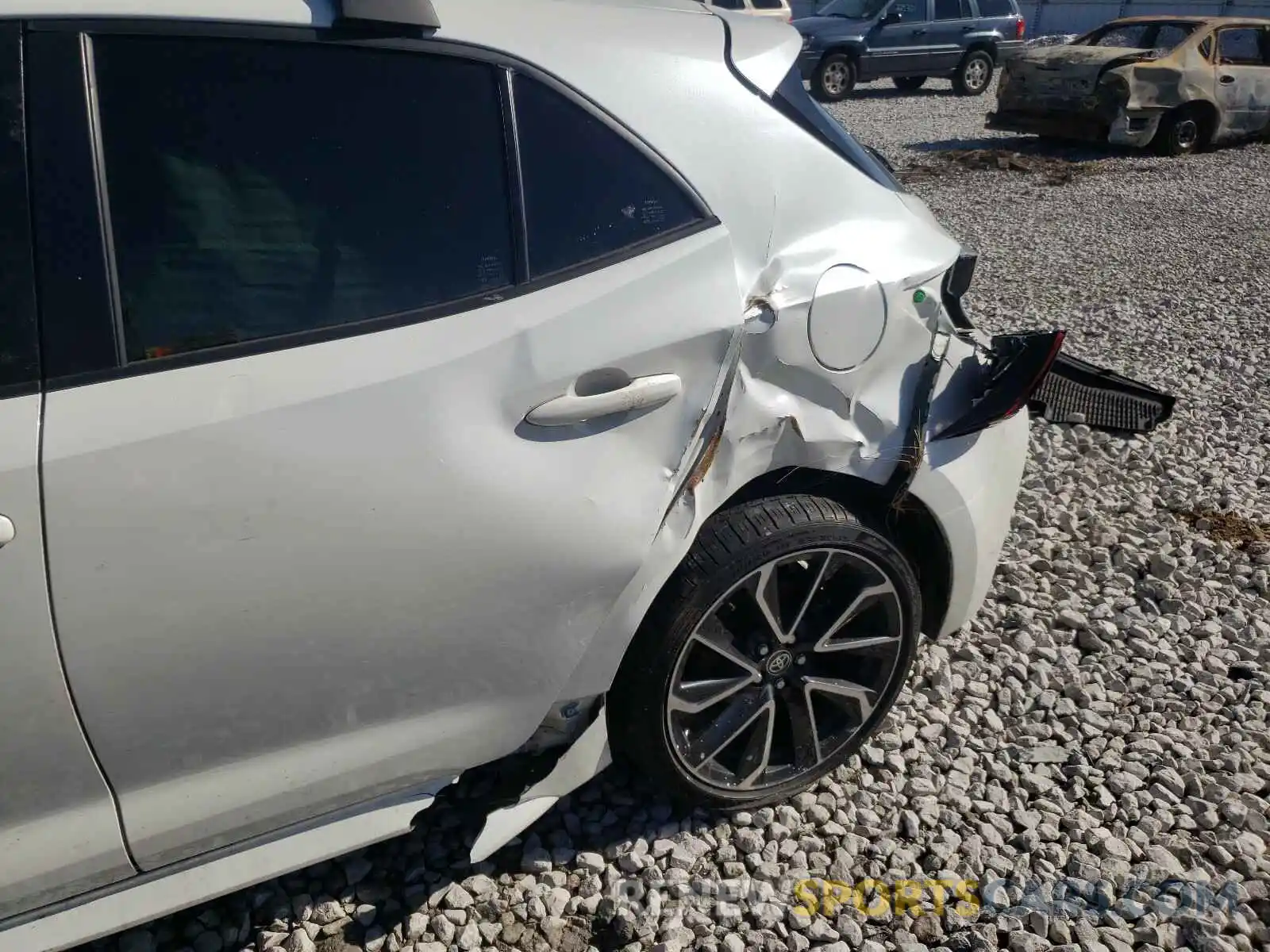 9 Photograph of a damaged car JTNK4RBE3K3061608 TOYOTA COROLLA 2019