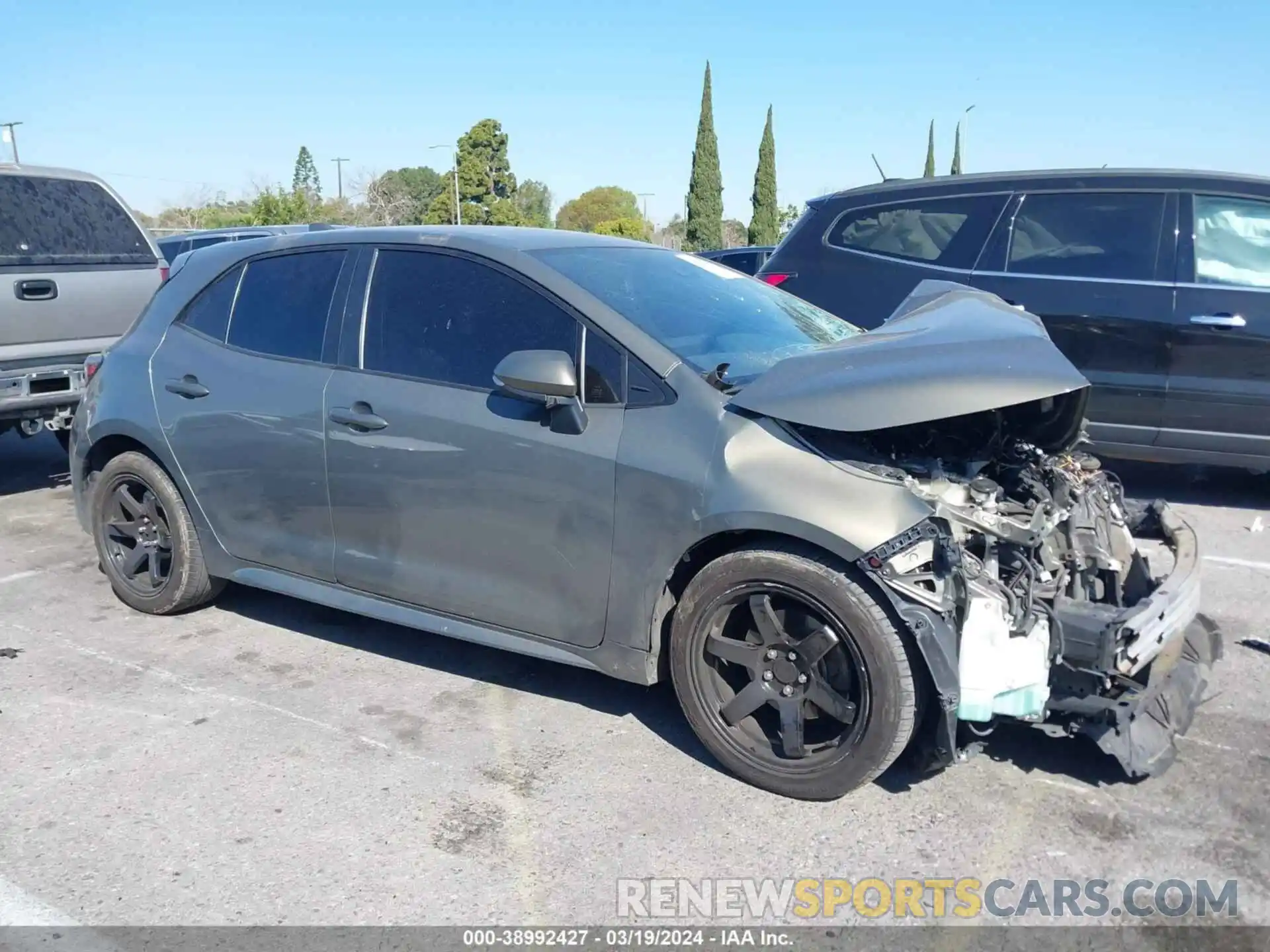 13 Photograph of a damaged car JTNK4RBE3K3061981 TOYOTA COROLLA 2019