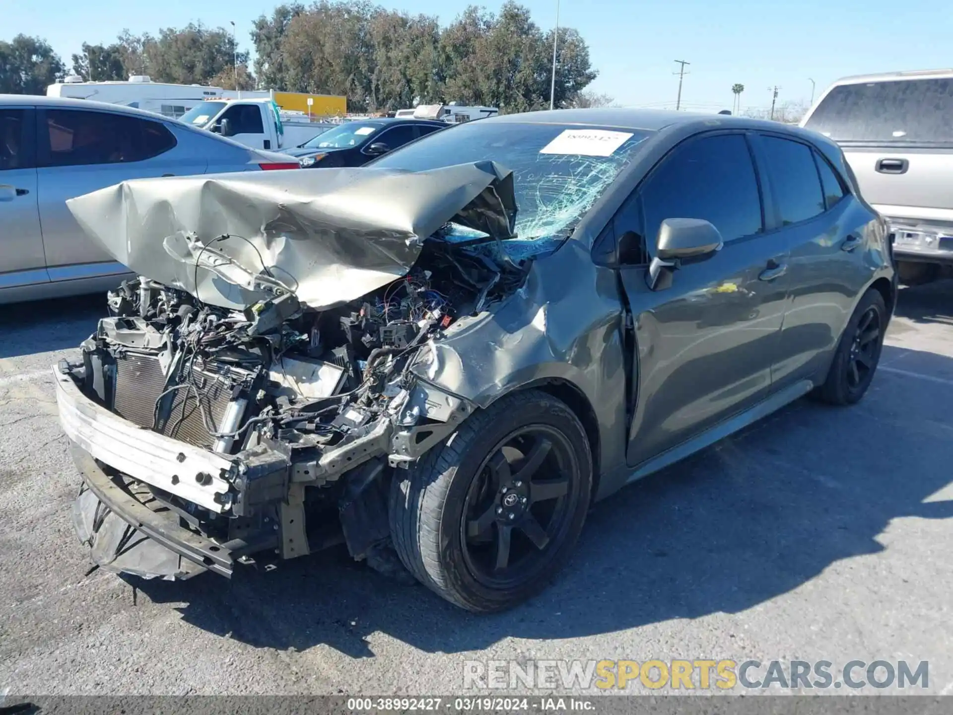 2 Photograph of a damaged car JTNK4RBE3K3061981 TOYOTA COROLLA 2019