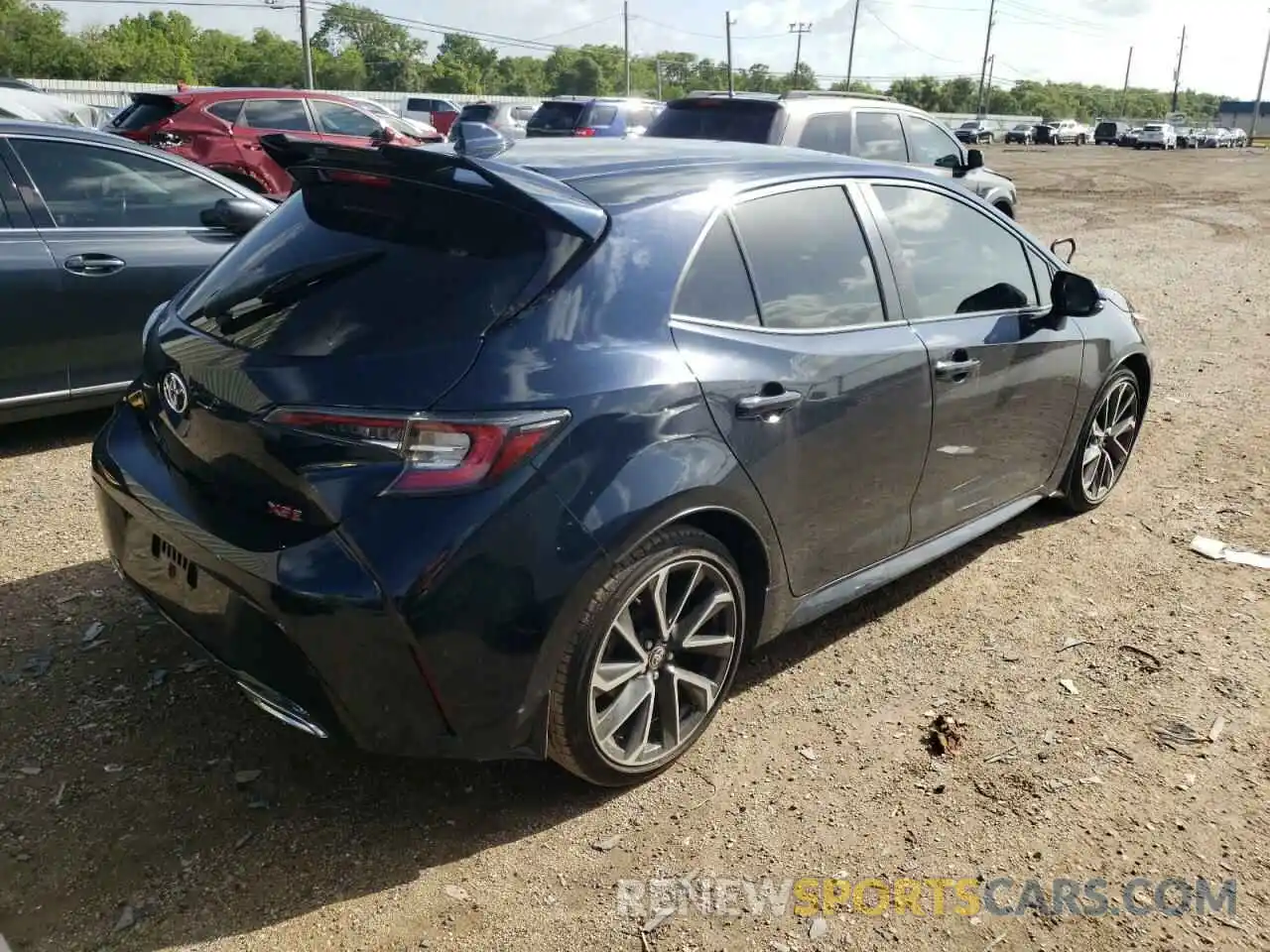 4 Photograph of a damaged car JTNK4RBE3K3062662 TOYOTA COROLLA 2019