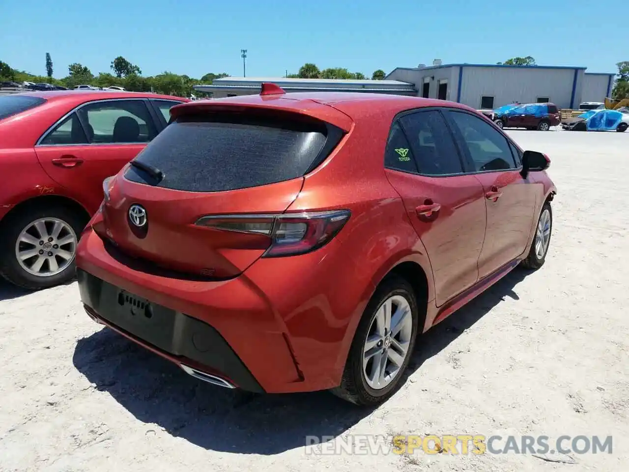 4 Photograph of a damaged car JTNK4RBE3K3067392 TOYOTA COROLLA 2019