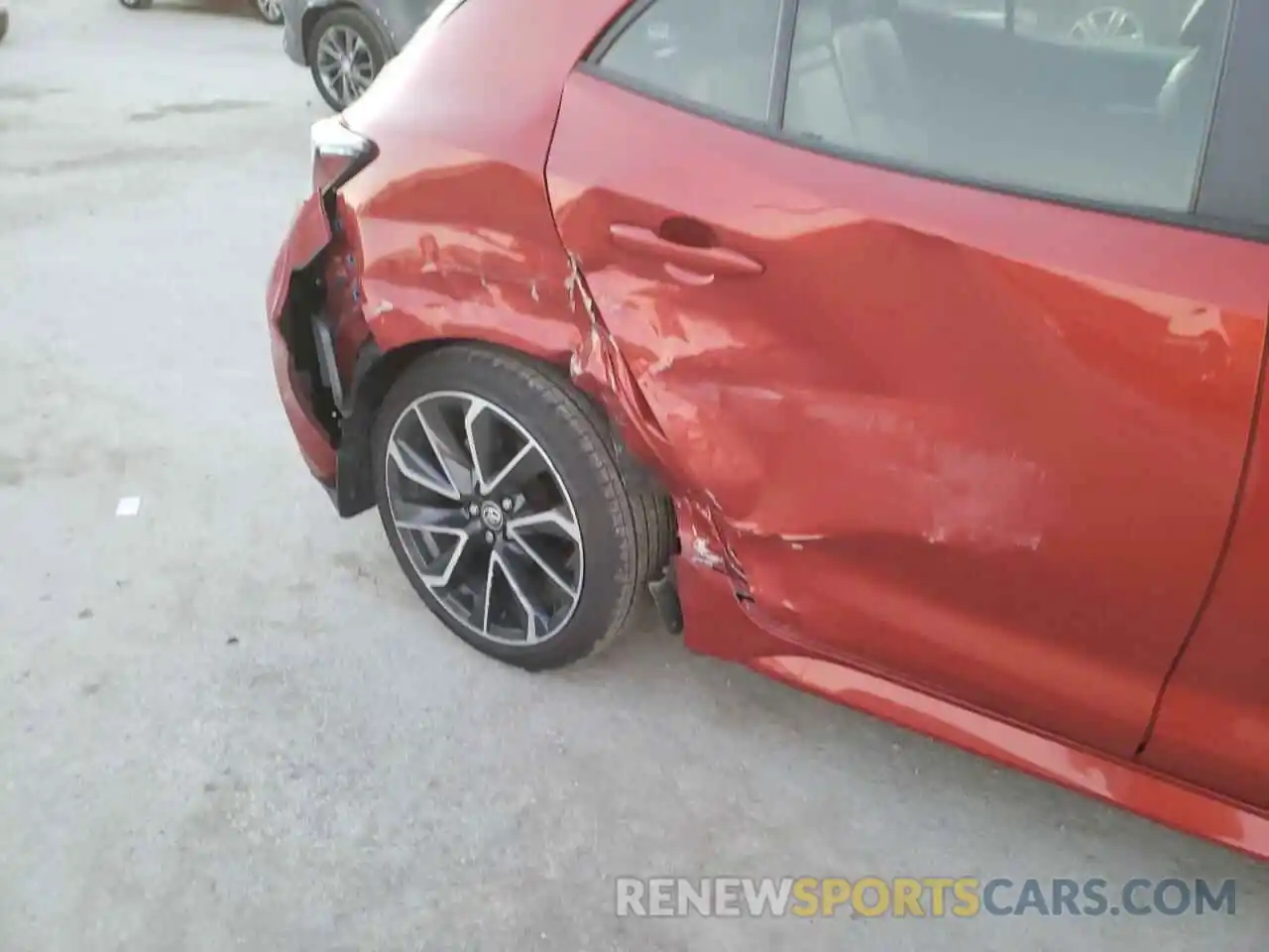 9 Photograph of a damaged car JTNK4RBE4K3011221 TOYOTA COROLLA 2019