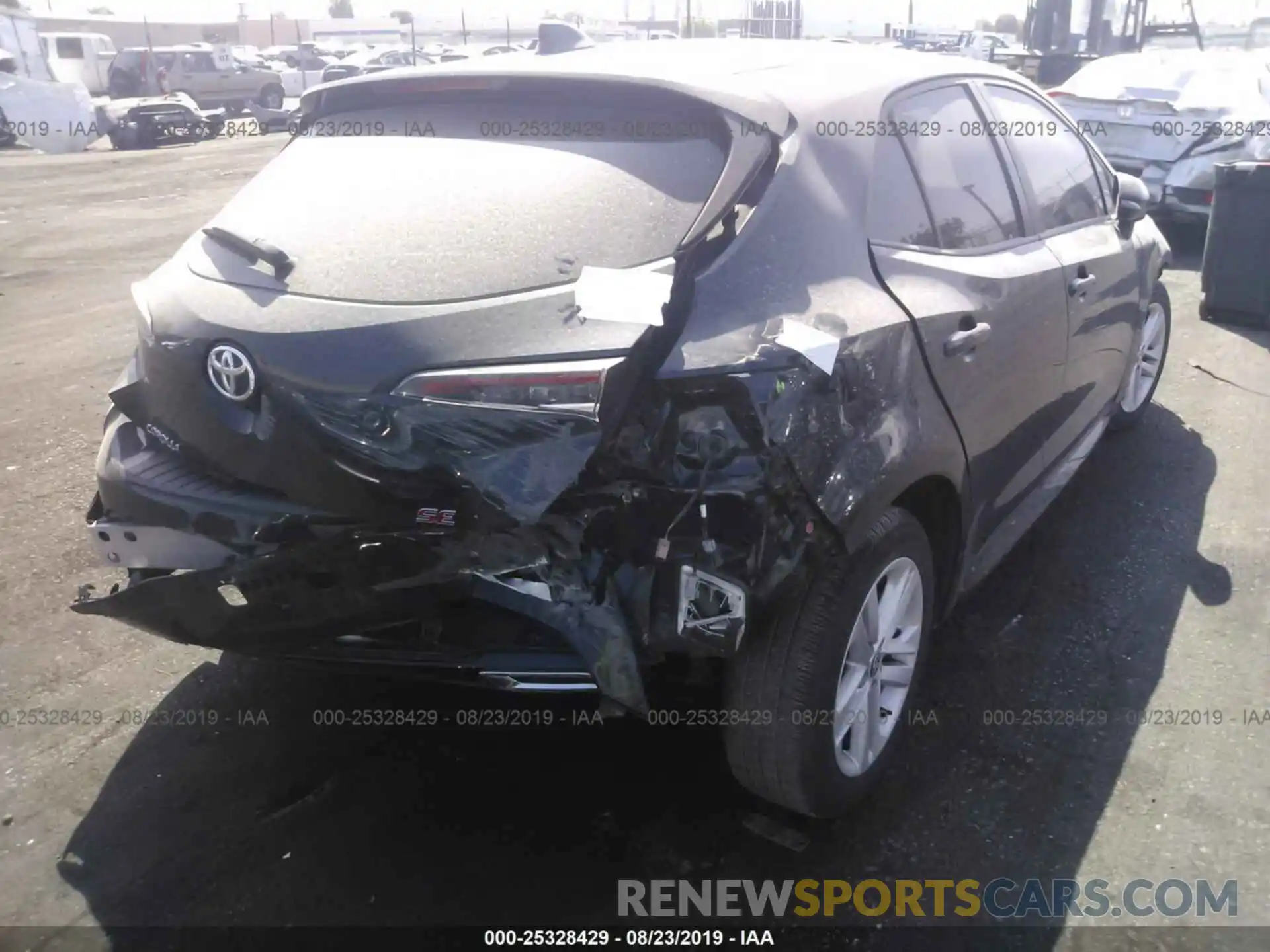 4 Photograph of a damaged car JTNK4RBE4K3016208 TOYOTA COROLLA 2019