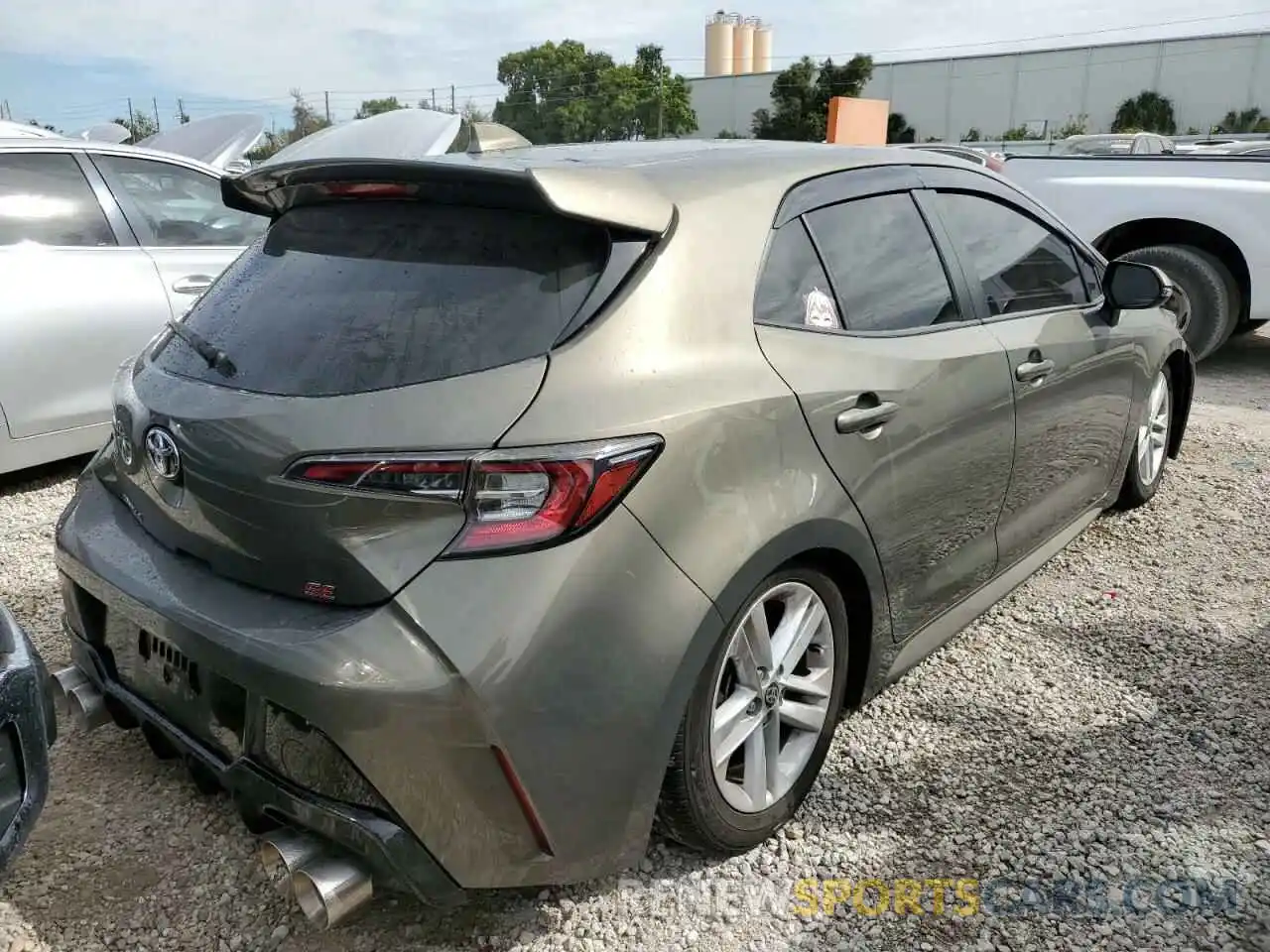 4 Photograph of a damaged car JTNK4RBE4K3069216 TOYOTA COROLLA 2019