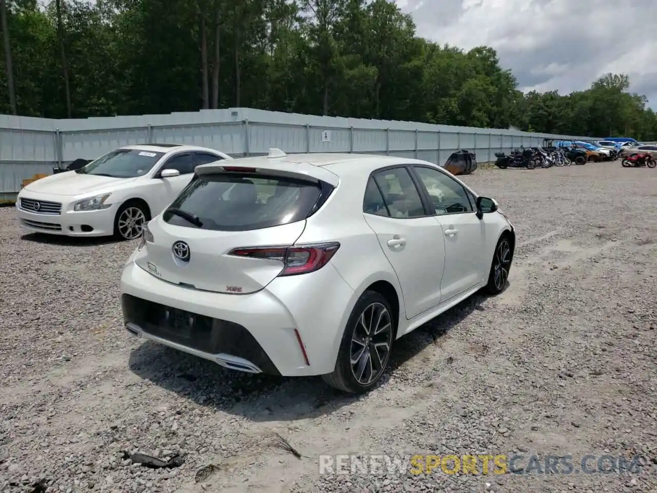 4 Photograph of a damaged car JTNK4RBE4K3069670 TOYOTA COROLLA 2019