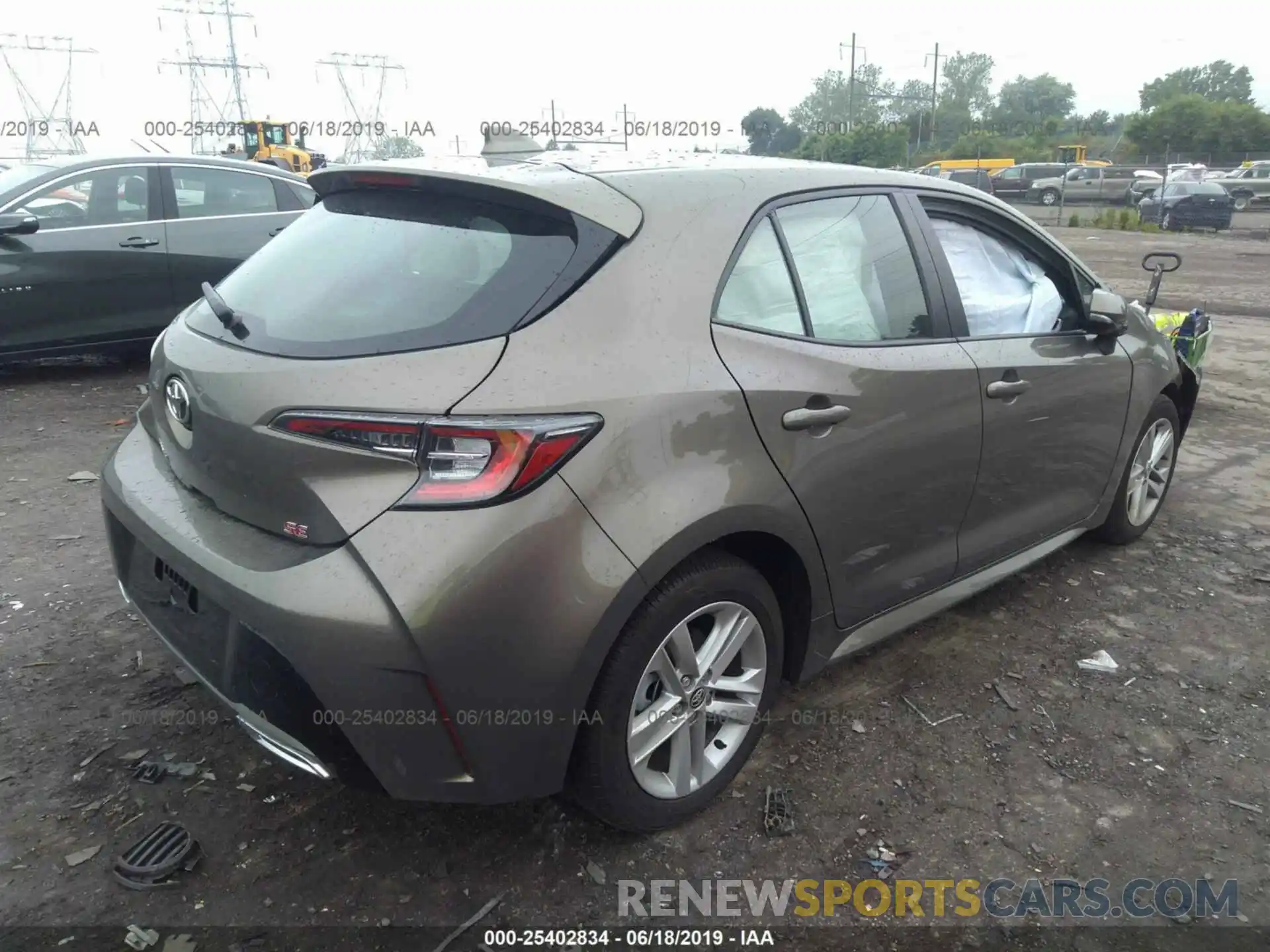 4 Photograph of a damaged car JTNK4RBE5K3002995 TOYOTA COROLLA 2019