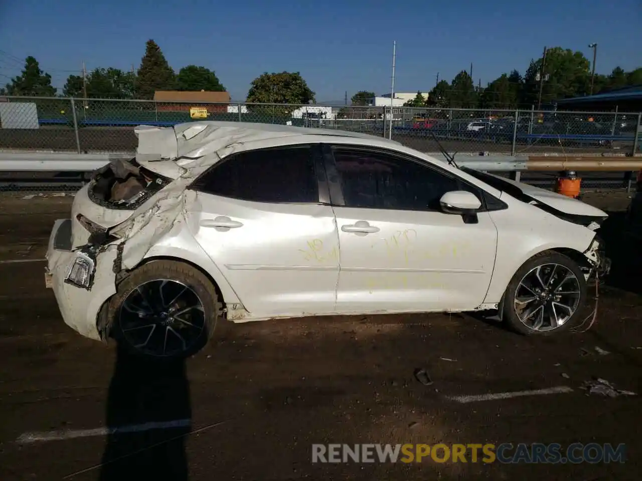 9 Photograph of a damaged car JTNK4RBE5K3005427 TOYOTA COROLLA 2019