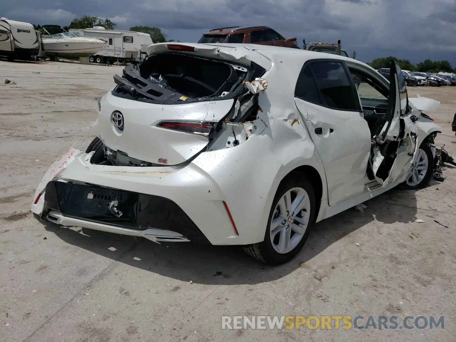 4 Photograph of a damaged car JTNK4RBE5K3016928 TOYOTA COROLLA 2019