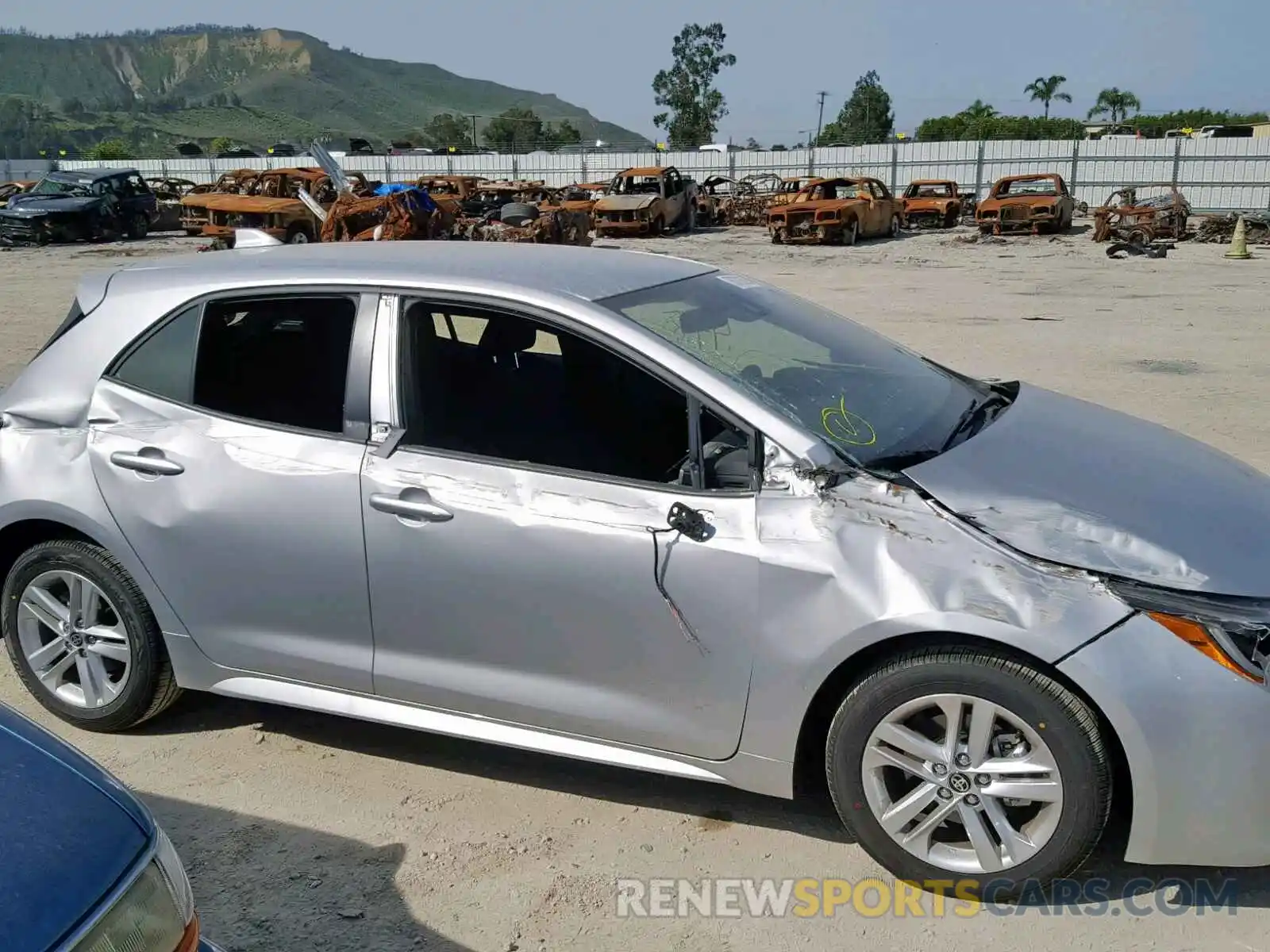 9 Photograph of a damaged car JTNK4RBE5K3040100 TOYOTA COROLLA 2019