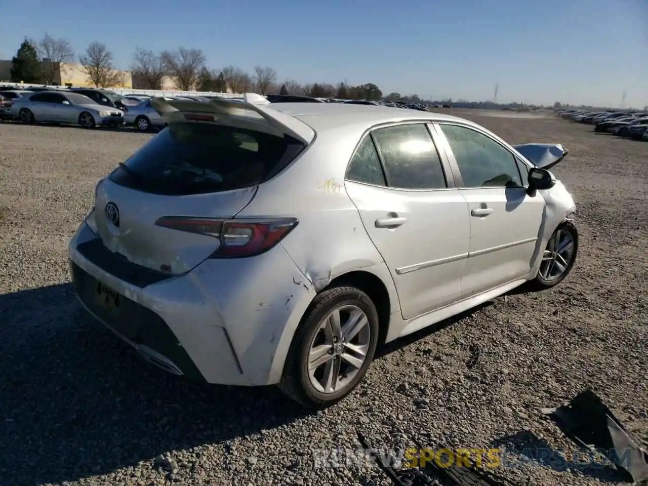 4 Photograph of a damaged car JTNK4RBE5K3043952 TOYOTA COROLLA 2019