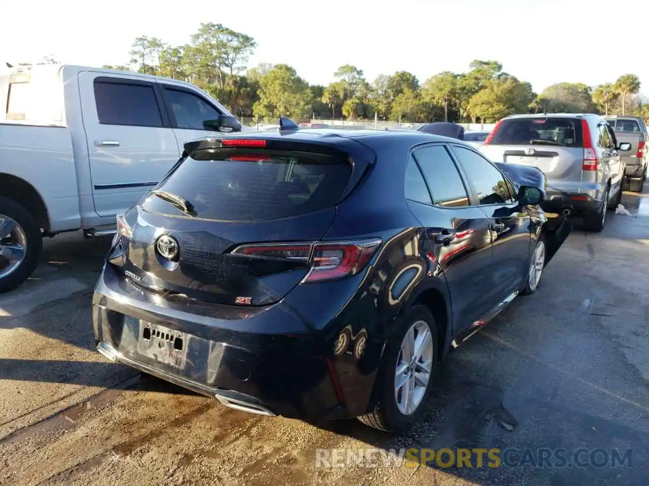 4 Photograph of a damaged car JTNK4RBE5K3054059 TOYOTA COROLLA 2019