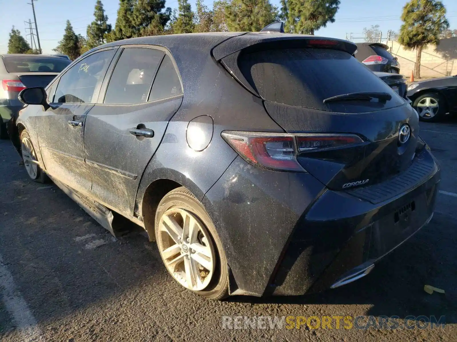 3 Photograph of a damaged car JTNK4RBE5K3058922 TOYOTA COROLLA 2019