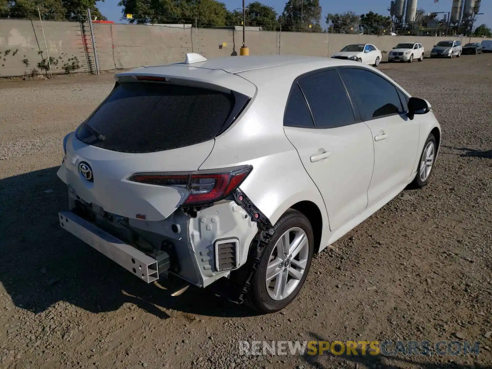 4 Photograph of a damaged car JTNK4RBE5K3070097 TOYOTA COROLLA 2019