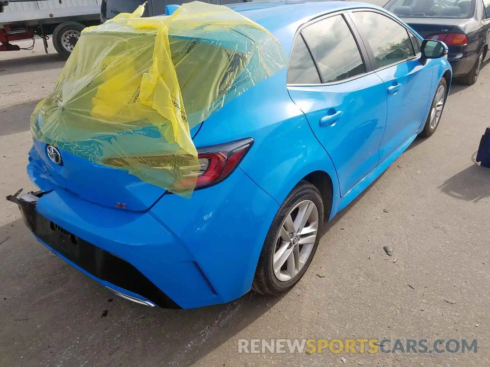 4 Photograph of a damaged car JTNK4RBE6K3011642 TOYOTA COROLLA 2019